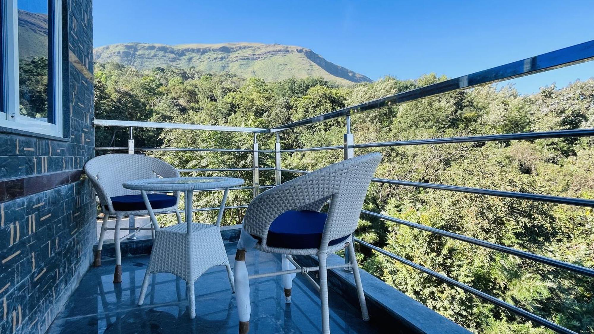 Rashi Z View Estate Stay Tarikere Exteriör bild